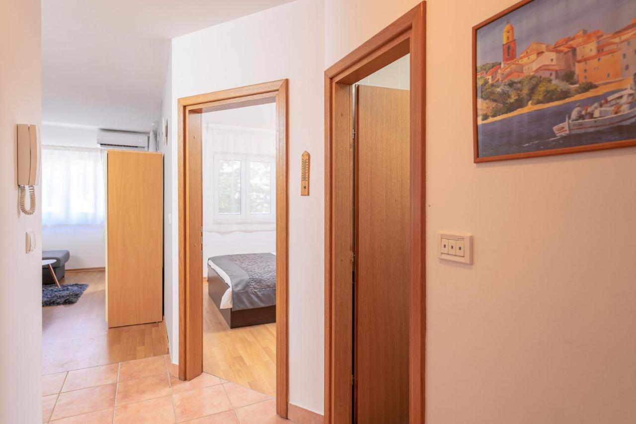 Villa Dalmatia Apartments โบล ภายนอก รูปภาพ