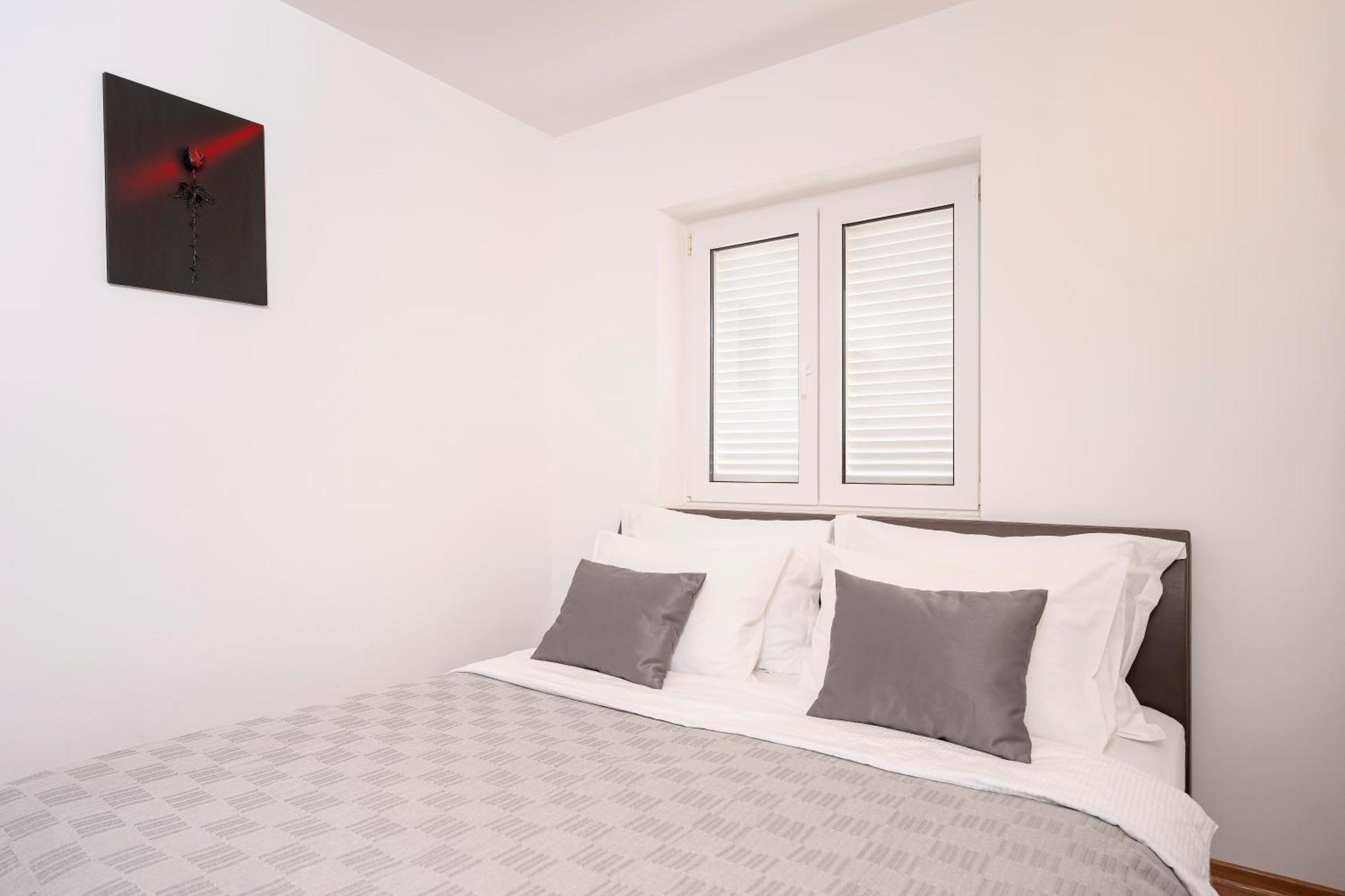 Villa Dalmatia Apartments โบล ภายนอก รูปภาพ