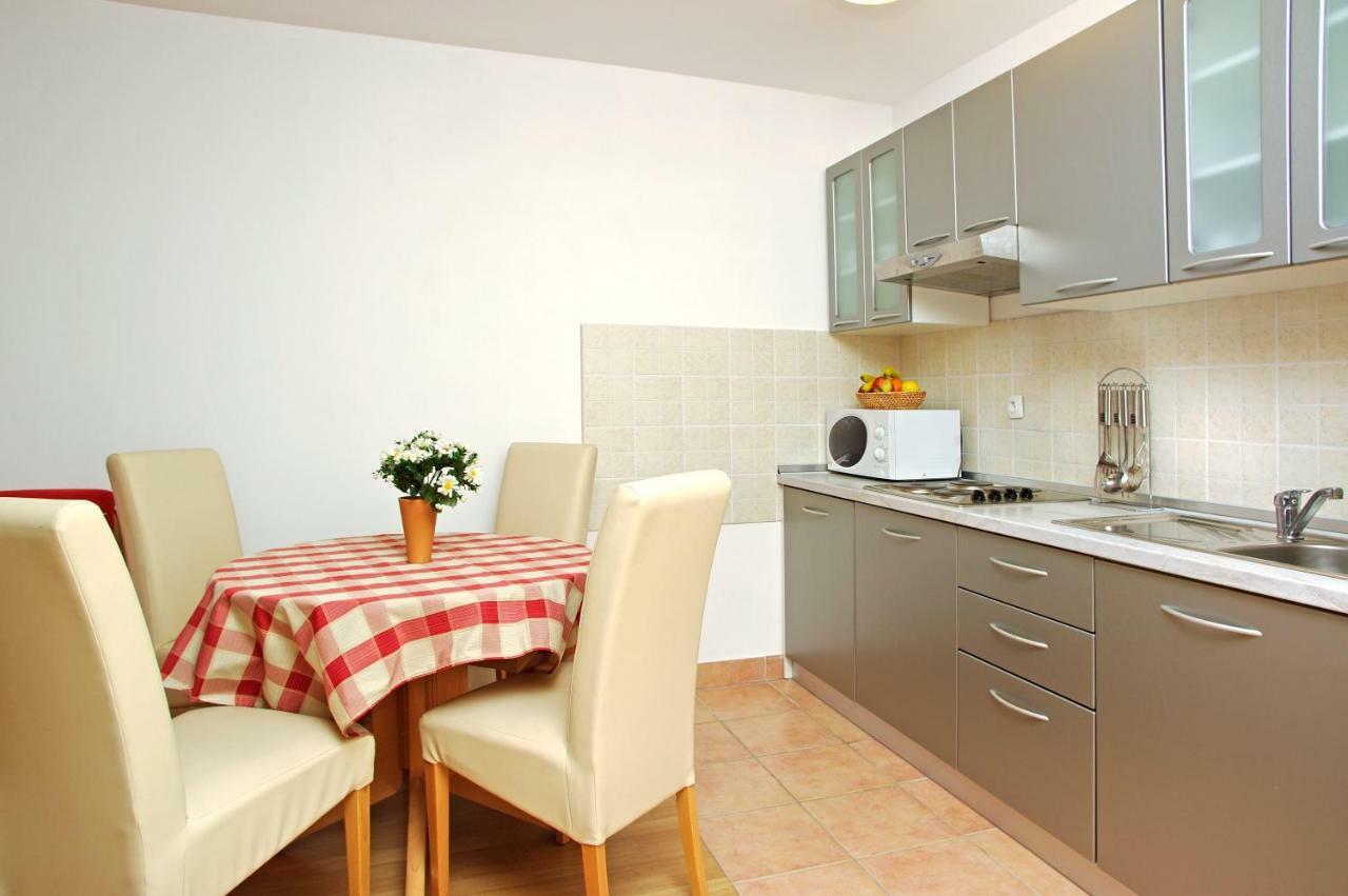 Villa Dalmatia Apartments โบล ภายนอก รูปภาพ