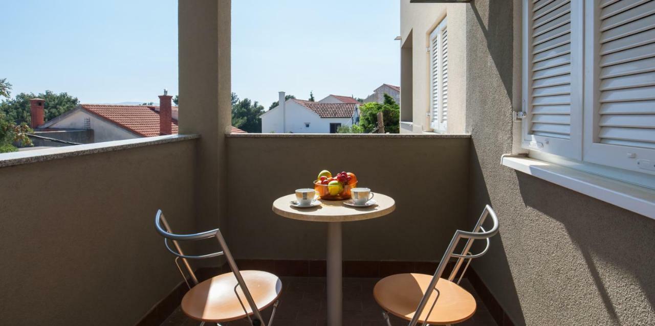Villa Dalmatia Apartments โบล ภายนอก รูปภาพ